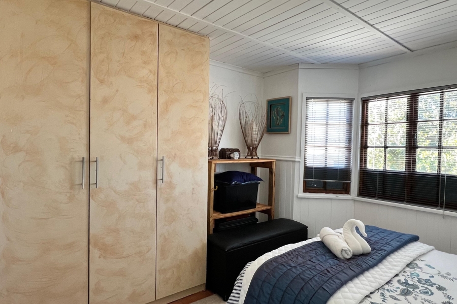3 Bedroom Property for Sale in Wavecrest Eastern Cape
